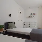 Sunset River Villa, Lisbon Villa