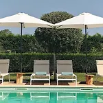 Sunset River Villa, Lisbon Villa *
