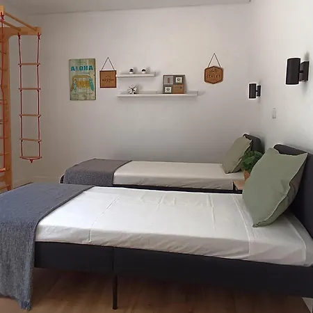 Sunset River Villa, Lisbon *