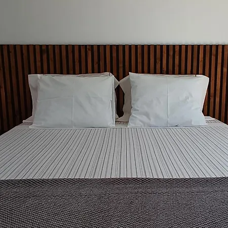 Sunset River Villa, Lisbon *