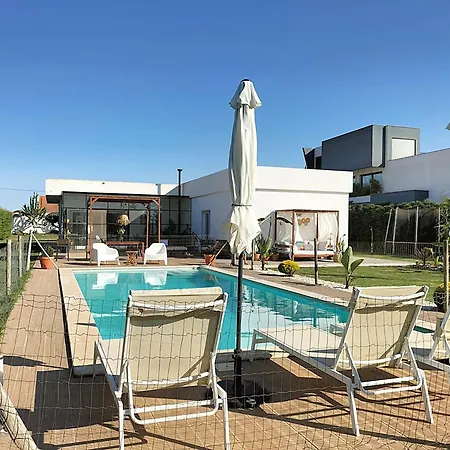 Sunset River Villa, Lisbon