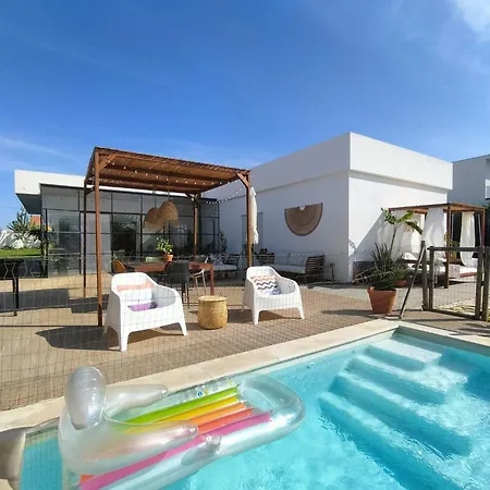 Sunset River Villa, Lisbon *