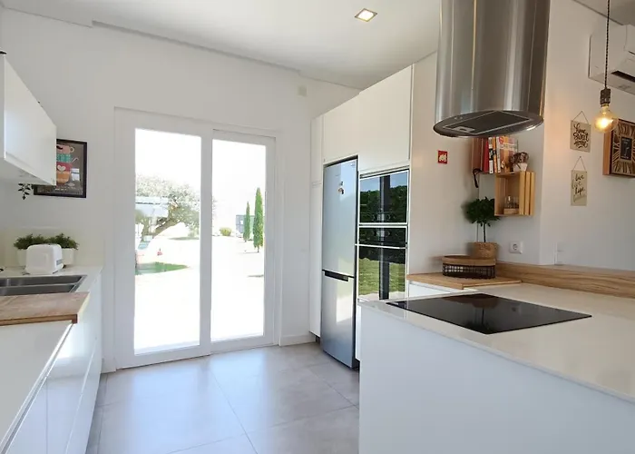 Вилла Sunset River Villa, Lisbon