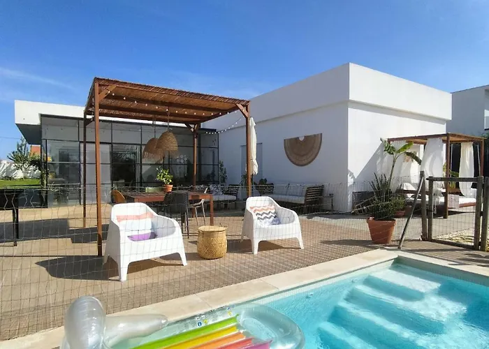 Sunset River Villa, Lisbon *